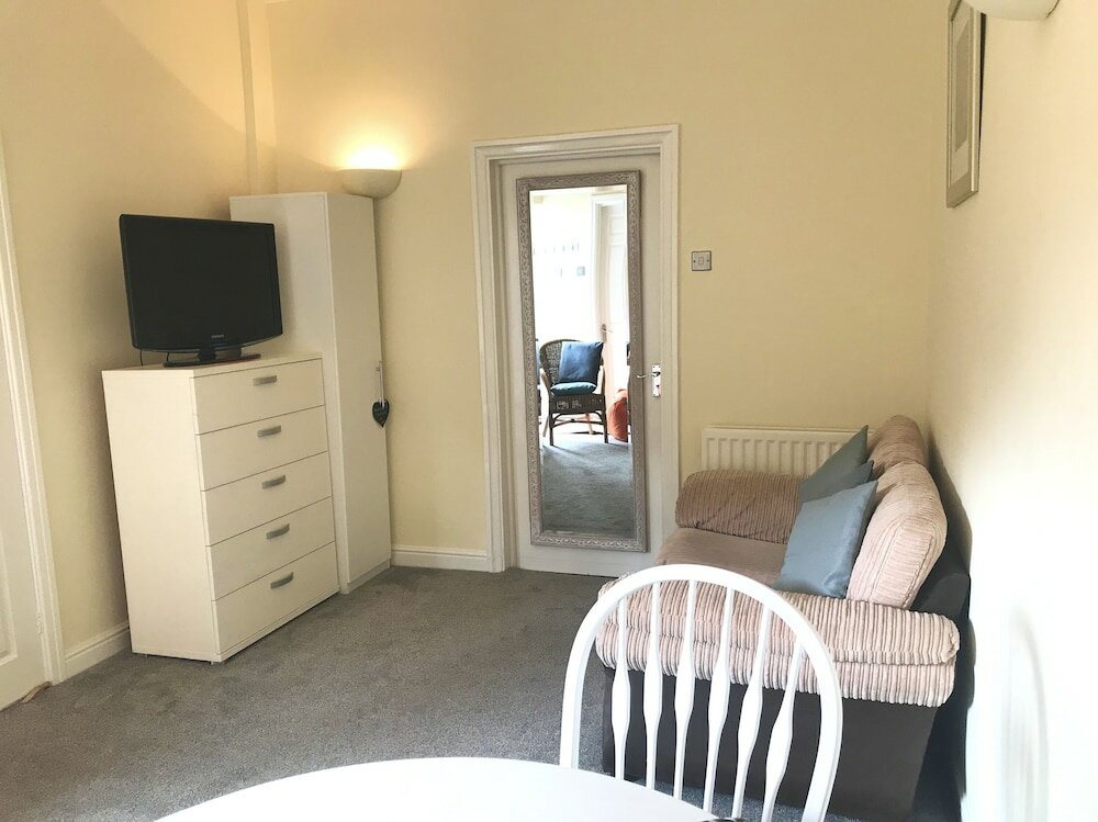 Фото St Raphael Guest House