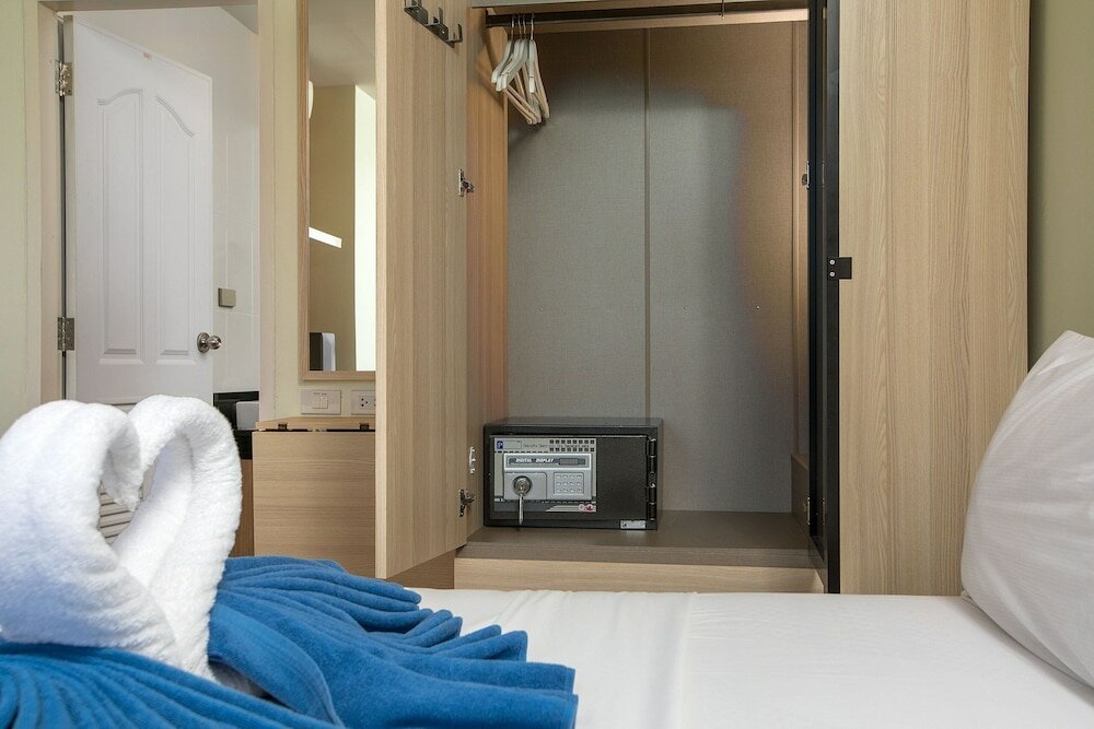 Фото The Lago Apartments by Tropiclook