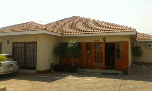 Гостиница Comfort Palace Guest House Francistown во Франсистауне