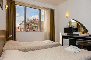 Гостиница Hotel Plaza Opera