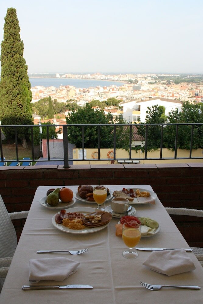 Фото Hotel Grecs