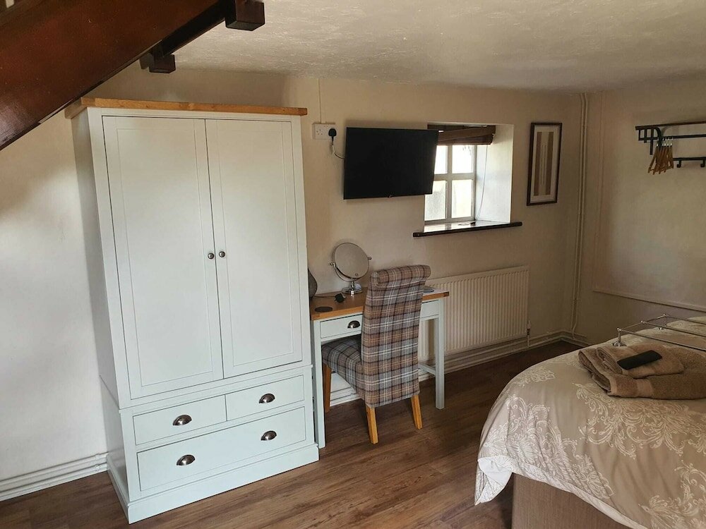 Фото The Lower Bell