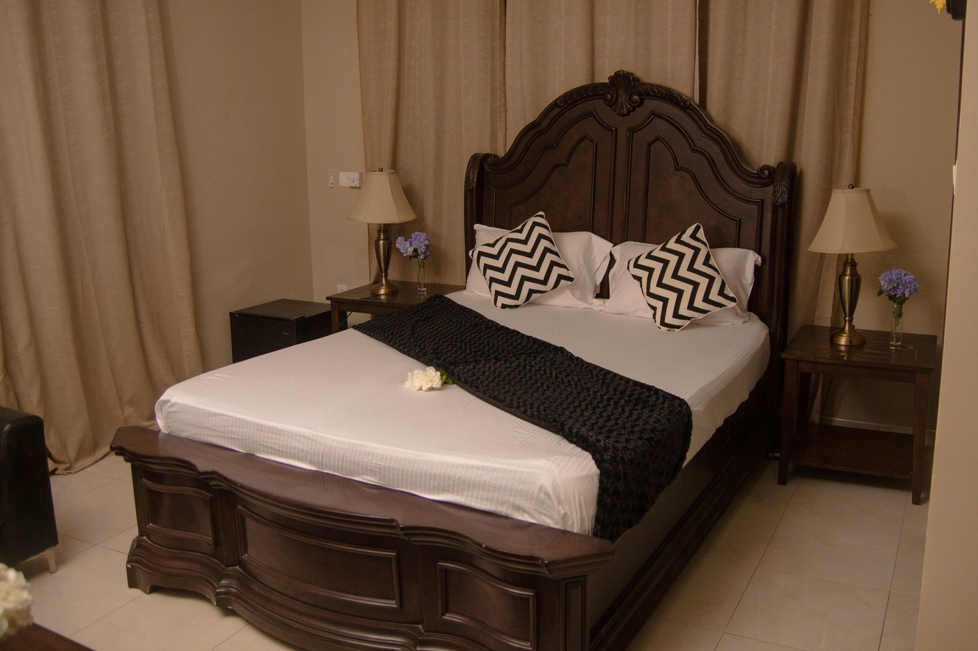 Фото Appiah's Royal Suites