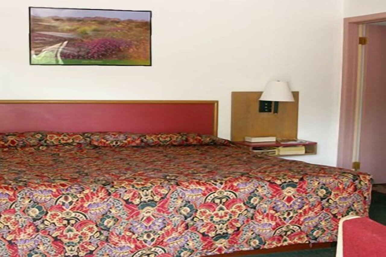 Фото Knights Inn Center Valley