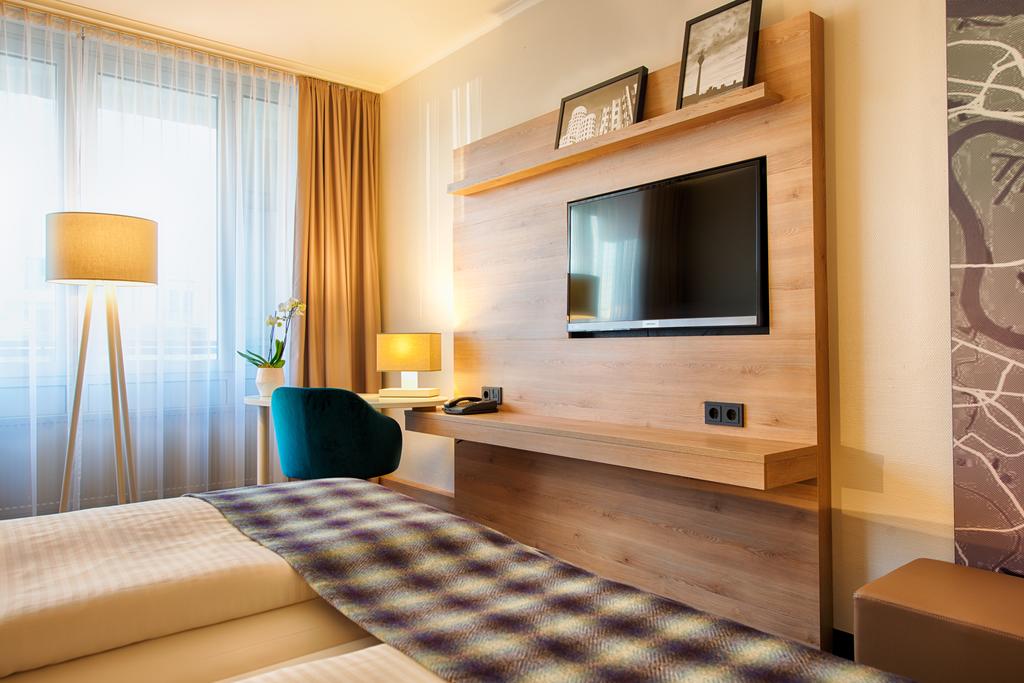 Фото Leonardo Royal Hotel Düsseldorf Königsallee