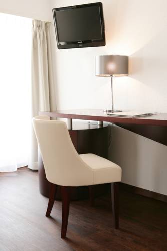 Фото La Couronne