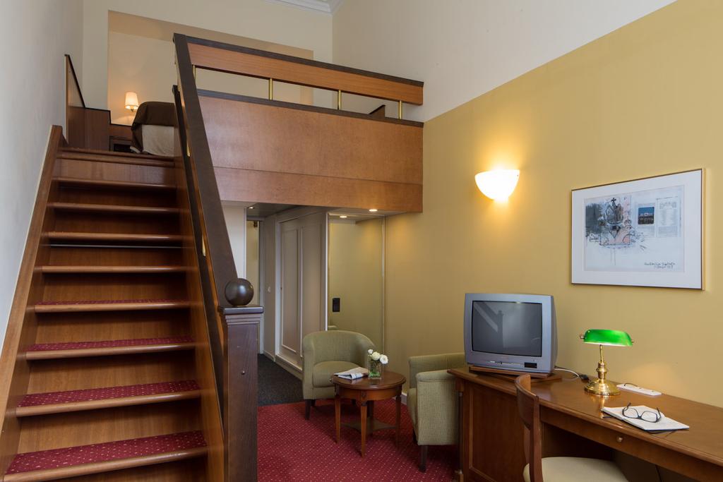 Фото Austria Trend Hotel Schloss Wilhelminenberg