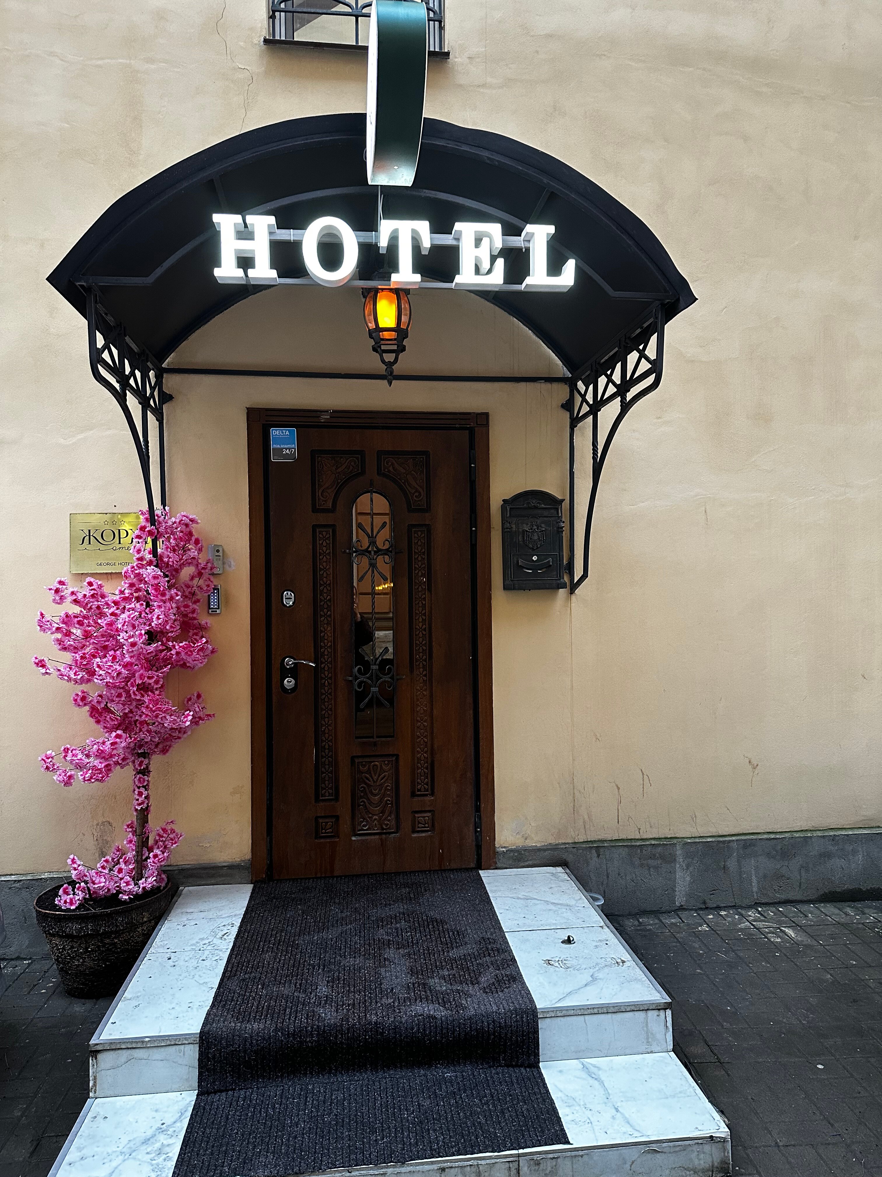 Фото отеля 2