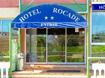 Гостиница H& xF4; tel Rocade в Памье