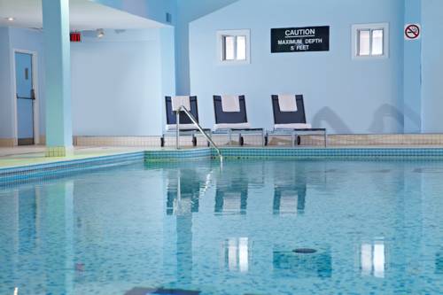 Фото Town Inn Suites