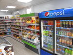 Продукты (posyolok Yantarny, Klenovy pereulok, 15), grocery