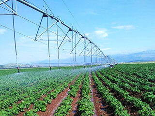 Tarım makineleri, ekipmanlar Opal Pivot, Konya, foto