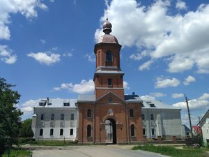 Колокольня православных и католиков (Vinnytska Region, Zhmerynskiy District, Bar, Monastyrska vulytsia), atracción