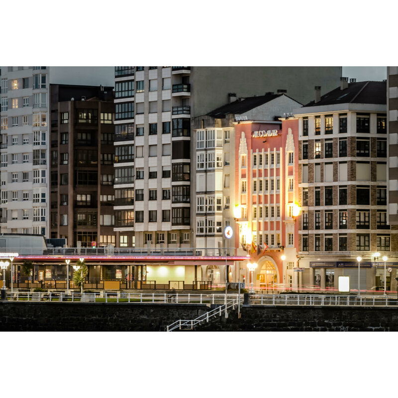 Гостиница Hotel Alcomar в Хихоне