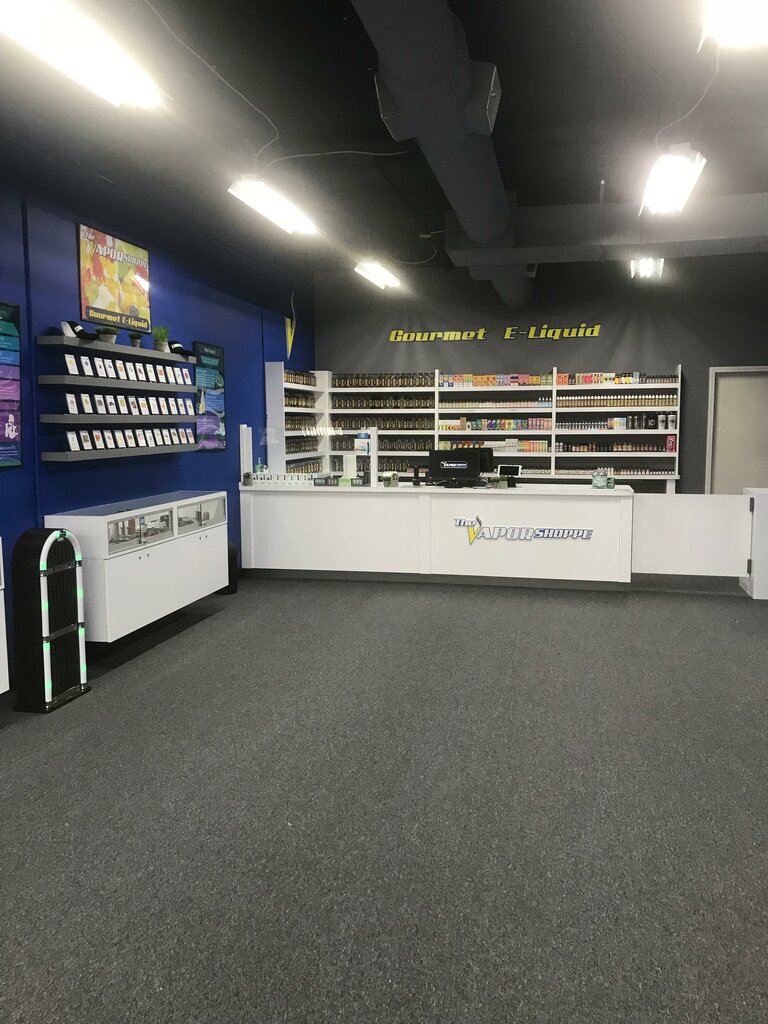Tobacco and smoking accessories shop The Vapor Shoppe Smoke & Alternative Plus, State of Michigan, photo