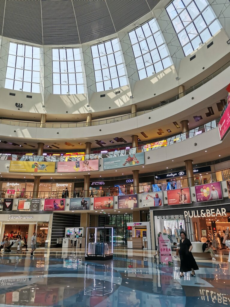 Торговый центр Тбилиси Молл, Тбилиси, фото