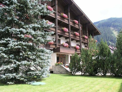 Гостиница Alpenhotel Simader в Бад-Гаштайне