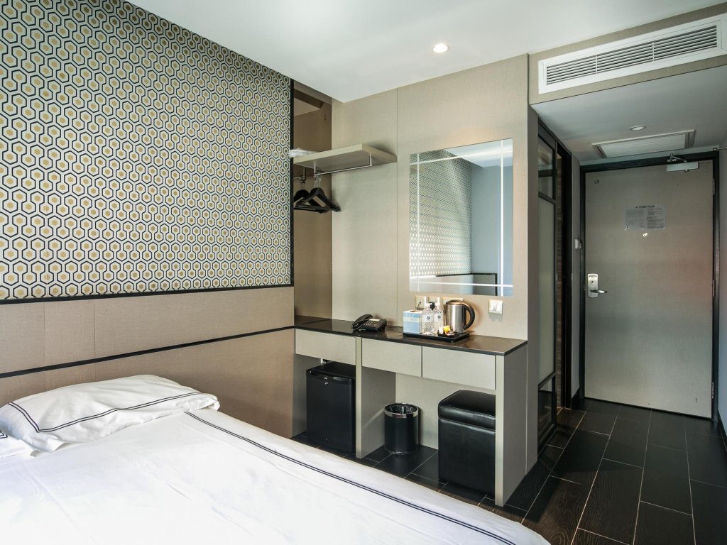 Фото Venue Hotel The Lily