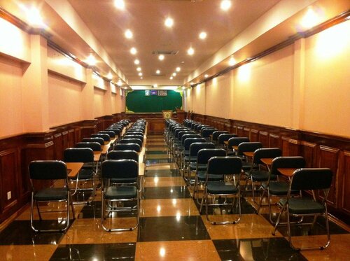 Гостиница Holiday Hotel Battambang в Баттамбанге