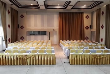 Фото Wangchan Riverview Hotel