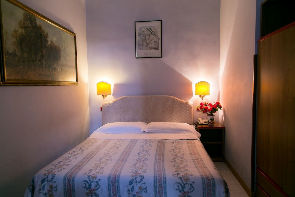 Фото Hotel Altavilla 9