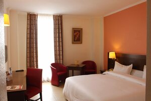 Гостиница Hotel Djeuga palace