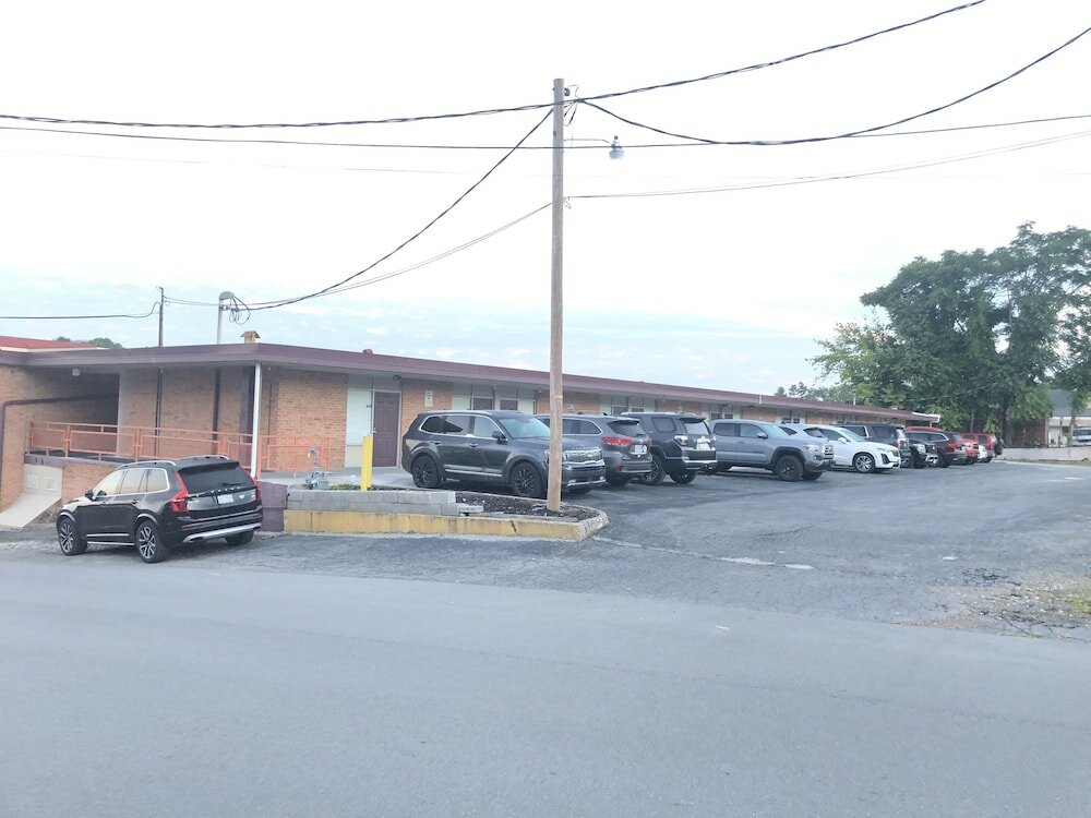 Фото Red Carpet Inn Blacksburg