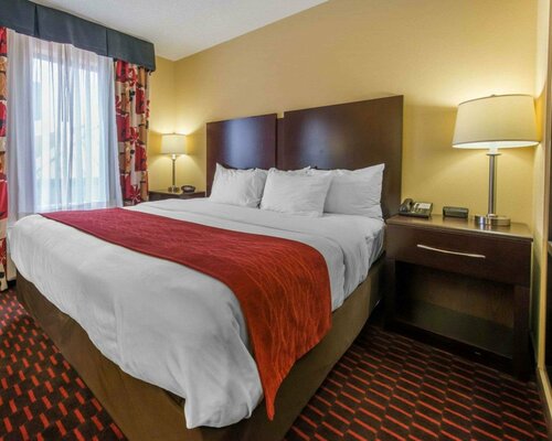 Гостиница Comfort Suites