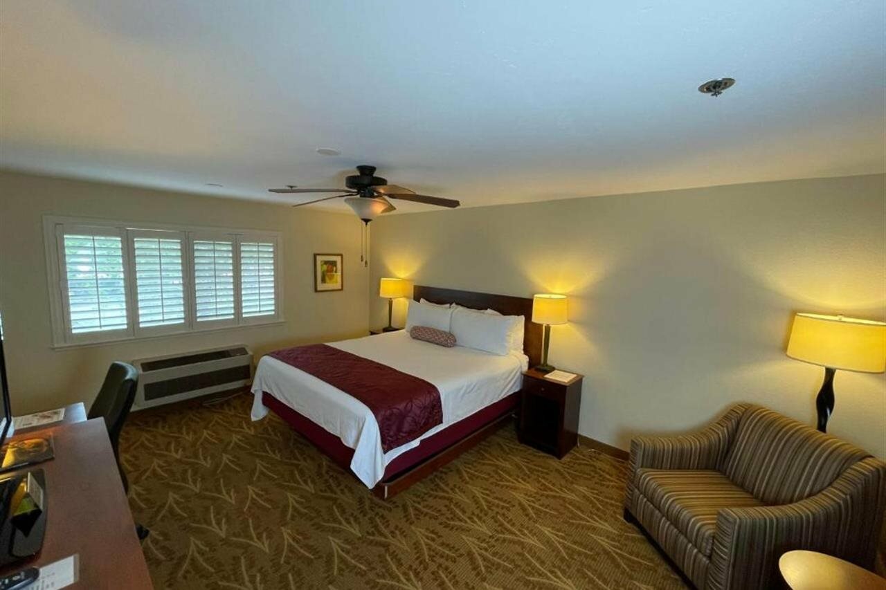 Фото Governors Inn Hotel