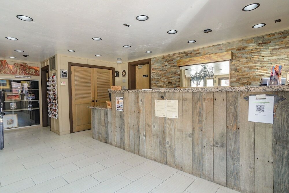 Фото Pioneer Lodge