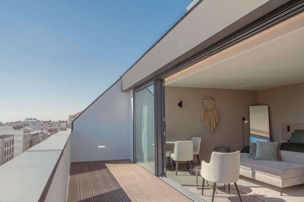 Фото Omid Saldanha Hotel