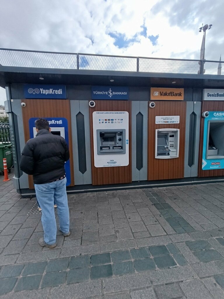 ATM Turkey Is Bank ATM, Istanbul, photo