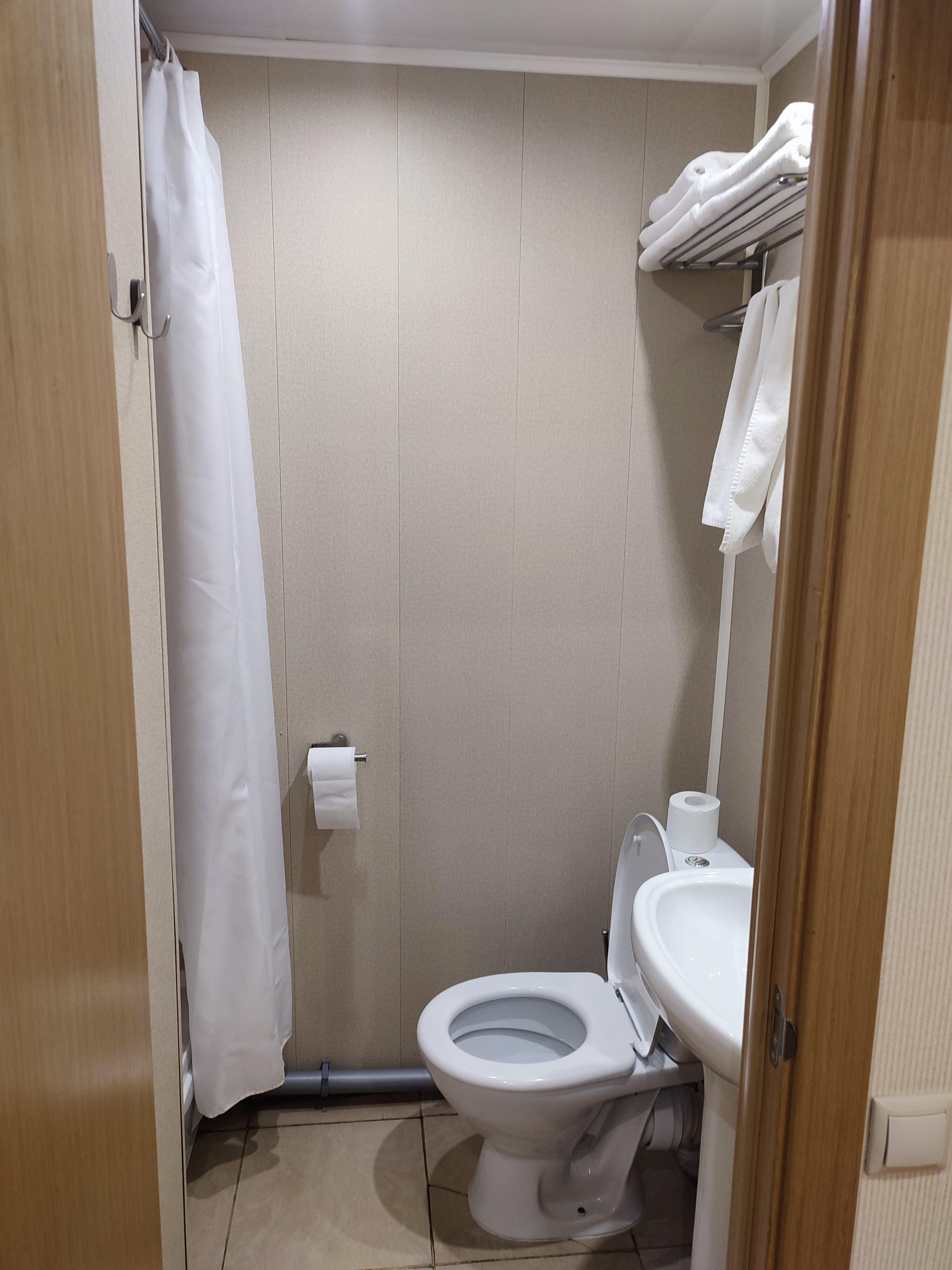 Фото Академик