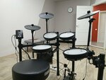 Sunday Rock (Tokarey Street, 40), educación musical