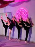Chika Dance (Zarechniy Drive, 14) ، مدرسة لتعليم الرقص