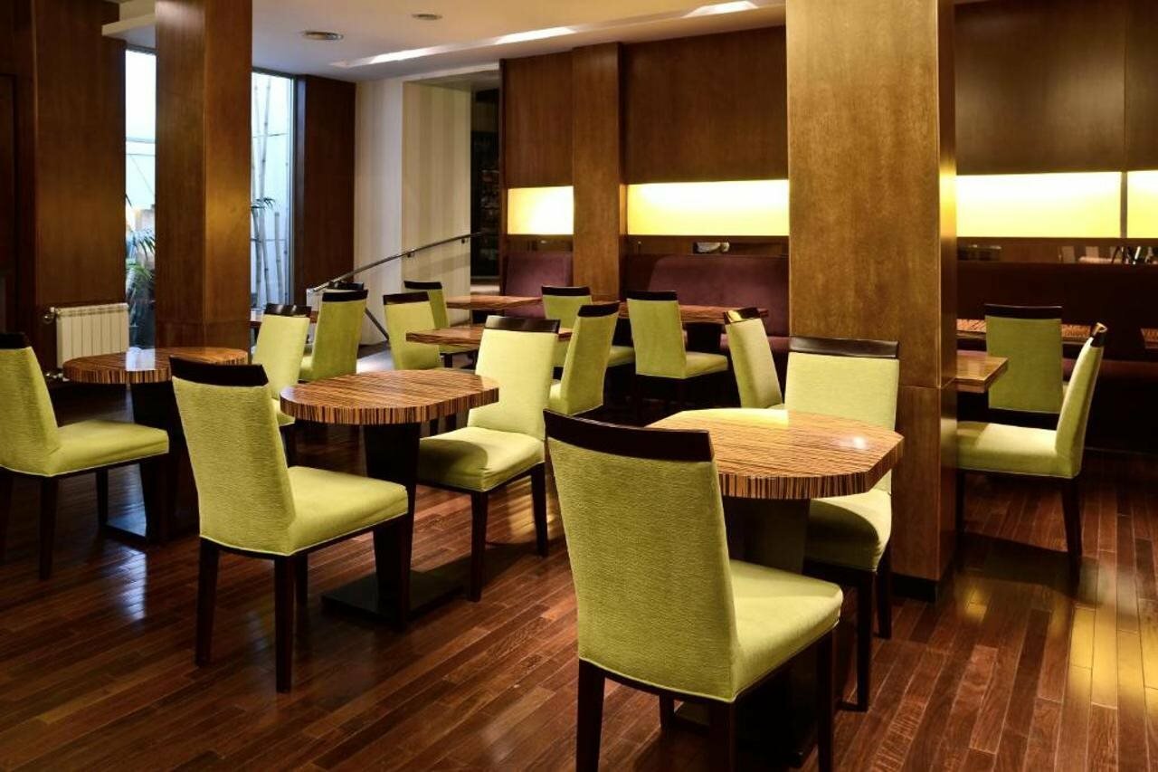 Фото Hotel Iruña