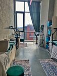 D. D. Lash (ulitsa Kaminskogo, 24) ، شريط حاجب العين