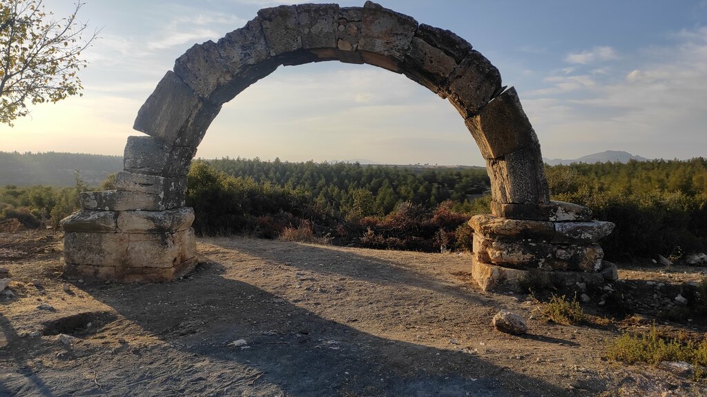 Landmark, attraction Blaundos Ancient City, Ulubey, photo