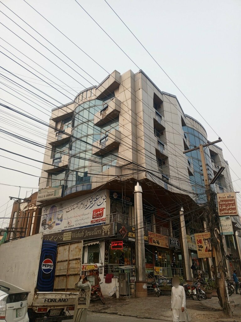 Department store Venus Bazaar, Lahore, photo