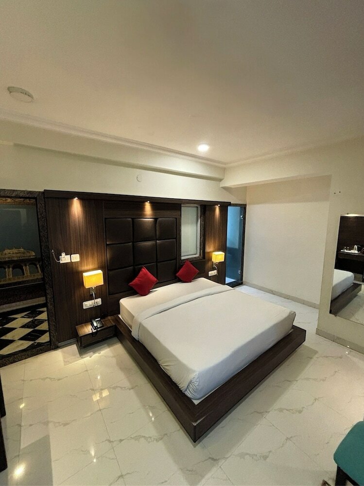 Фото Hotel Gyangarh