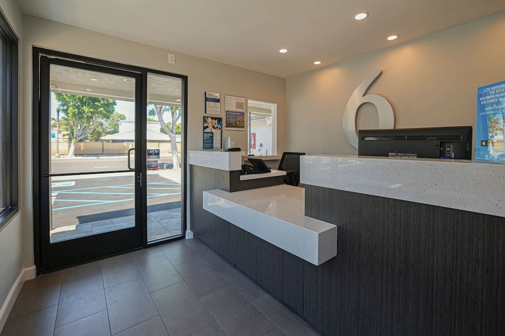 Фото Tustin Motor Lodge