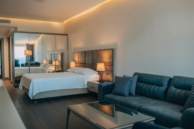 Гостиница Alice Hotel Antalya в Аксу