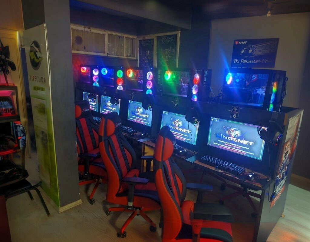 Internet cafe Linos Net İnternet Cafe, Izmir, photo