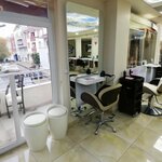 Kuafor Cafer (Kocaeli, Gölcük, 19 Mayıs Cad., 13) ، مصففو الشعر