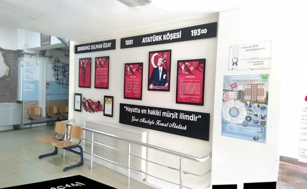 Primary school Sehit Selman Ozay Primary School, Samsun, photo