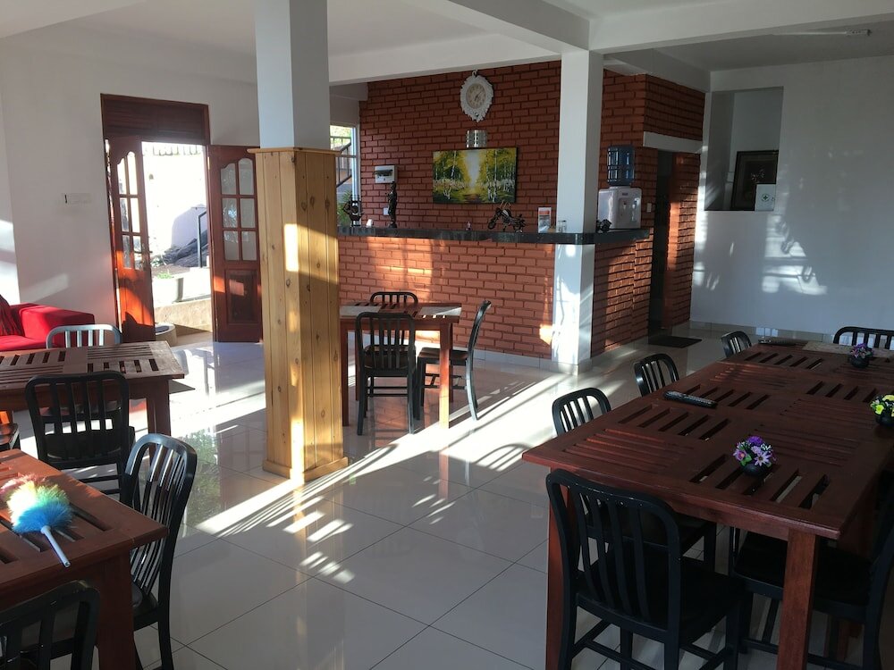 Фото Ella Red Rock