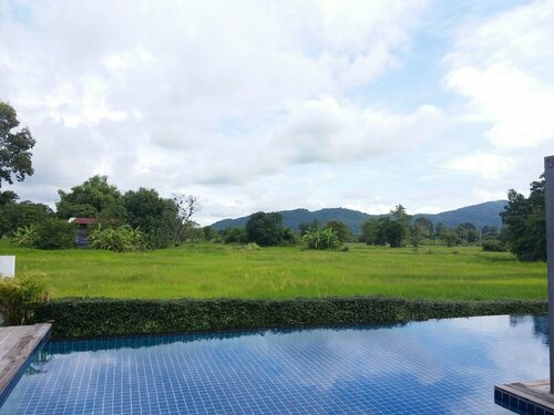 Гостиница Mountain View Pool Villa Nakhonnayok