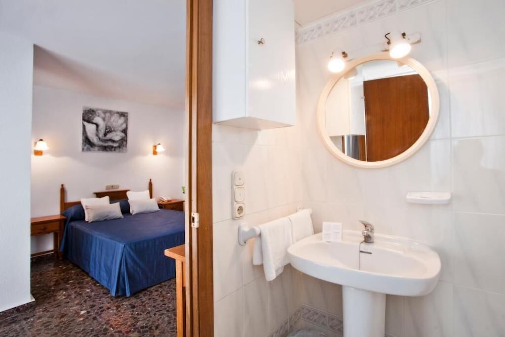 Фото Sunday's Beach