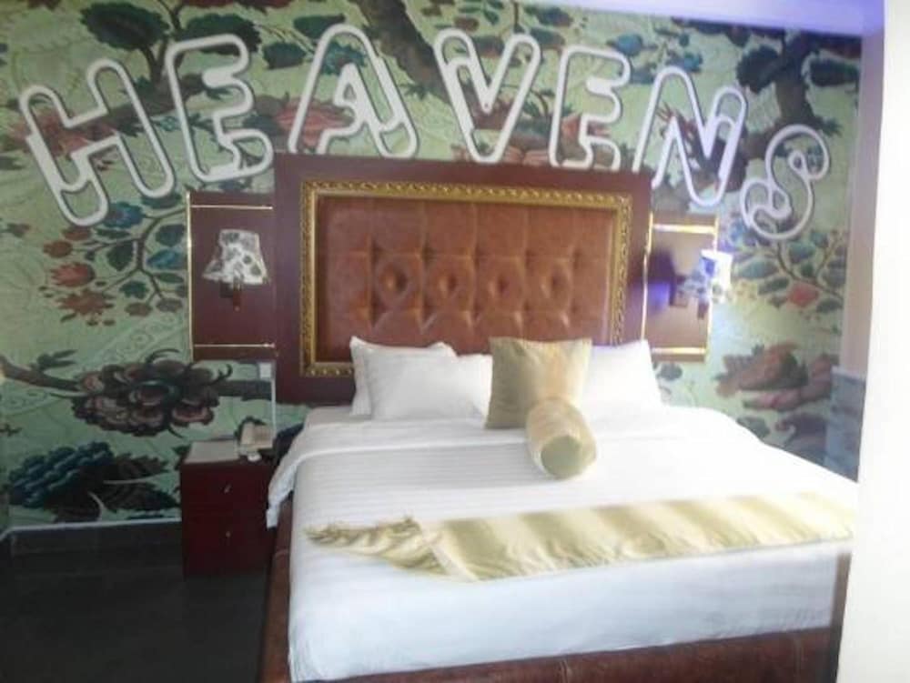 Фото De Heavens Royale Hotel & Towers