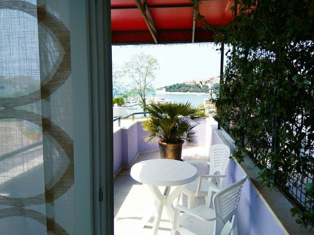 Фото ApartHotel Viola